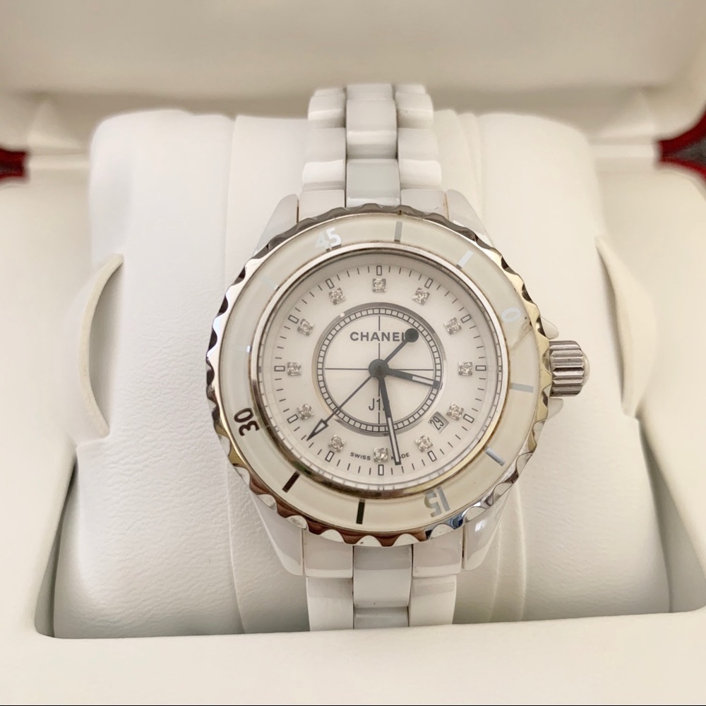 CHANEL Ceramic J12 Quartz Watch in White